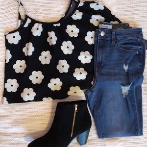 Flower Patterned Sleeveless Cropped Top